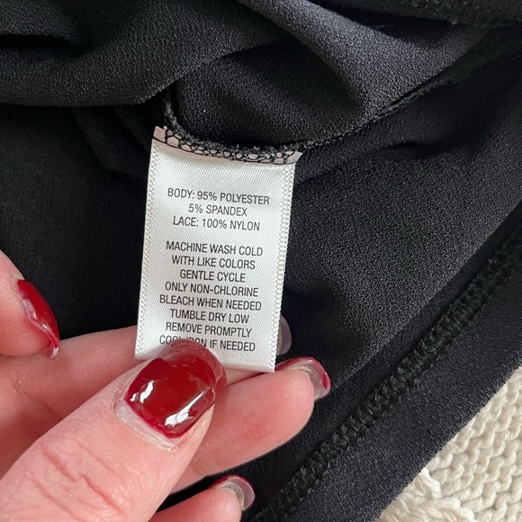 Calligraphie Brand Black with Lace Blouse women’s size Large - Picture 8 of 12